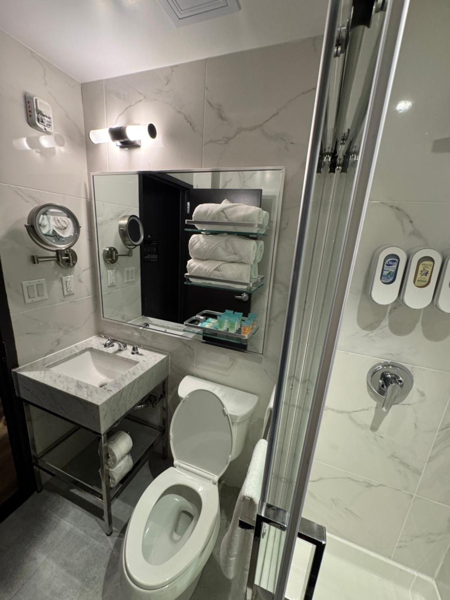 Hotel Mirage Brooklyn نيو يورك المظهر الخارجي الصورة