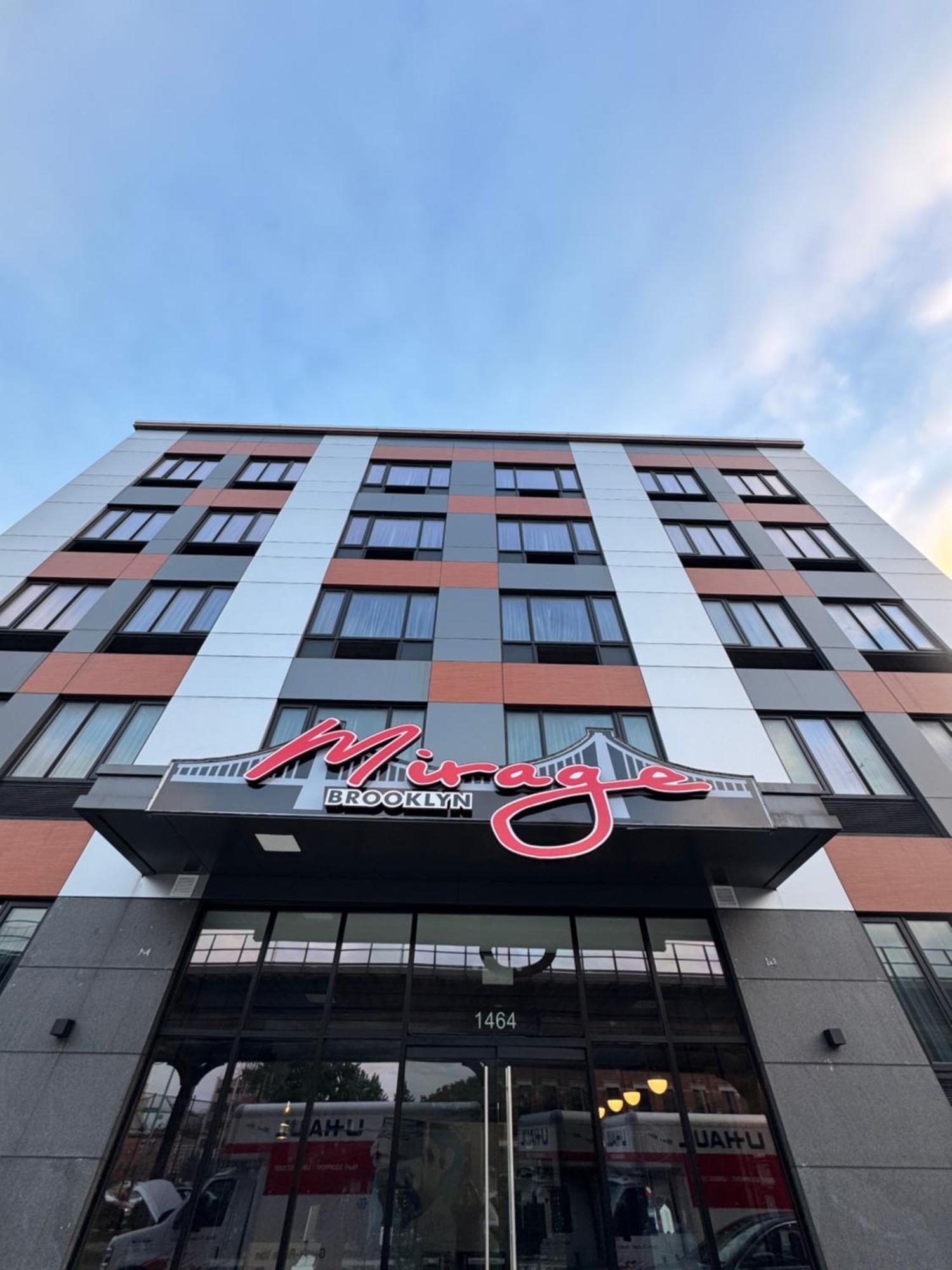 Hotel Mirage Brooklyn نيو يورك المظهر الخارجي الصورة